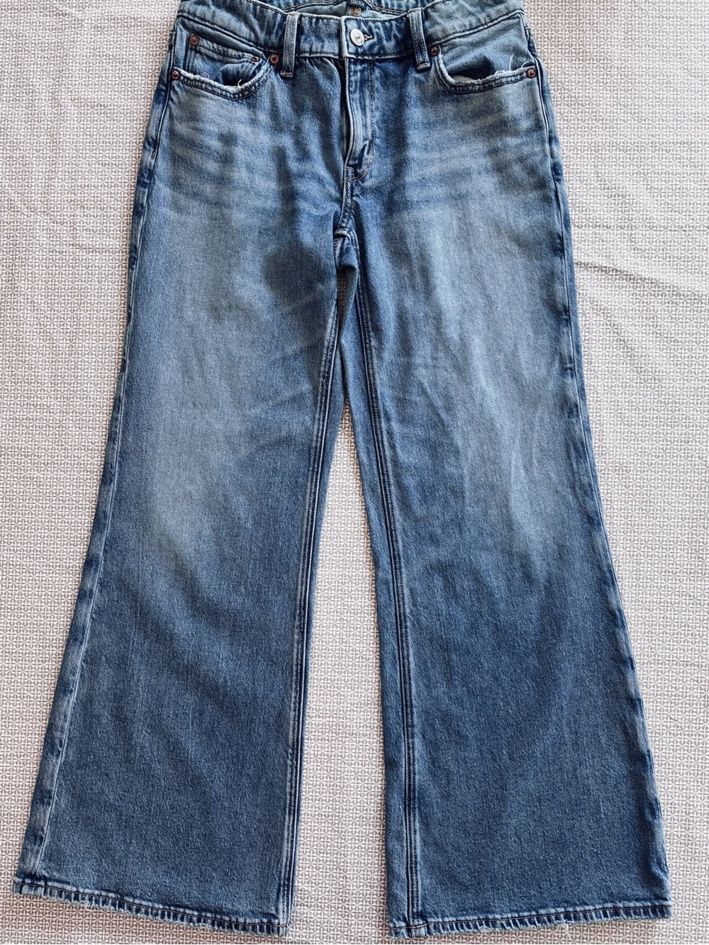 American Eagle Outfitters Medium Blue Flare Wide-Leg Jeans